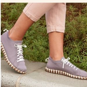 Kengos lace-up  sneakers size 7